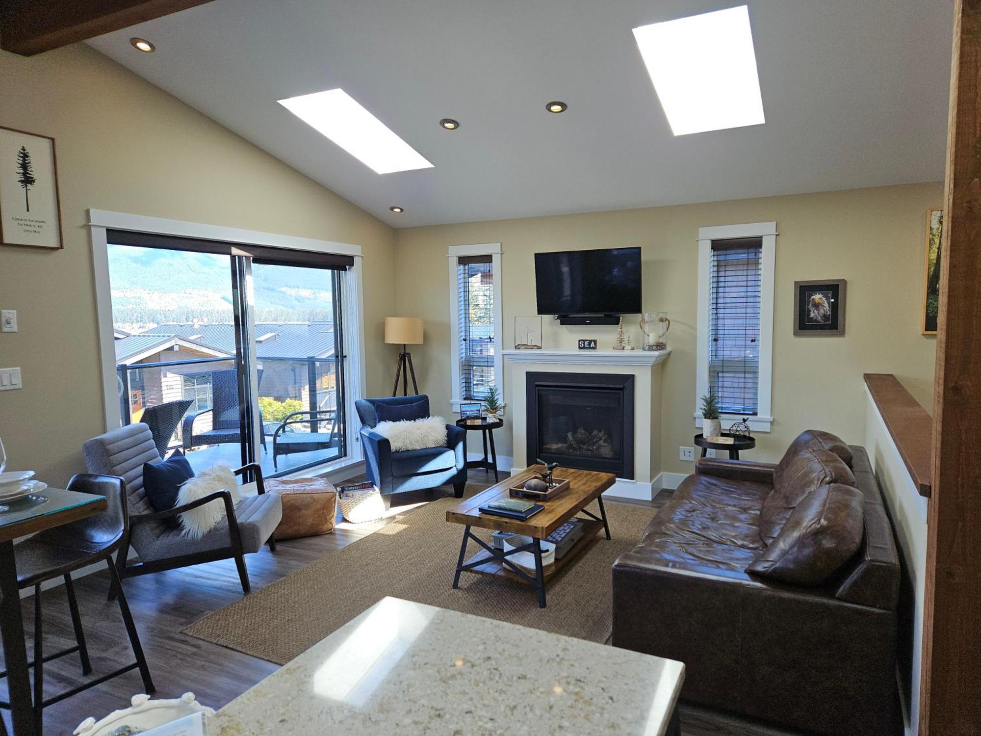 Handsome Dan'S Vacation Cottage Rentals Port Renfrew Exterior photo