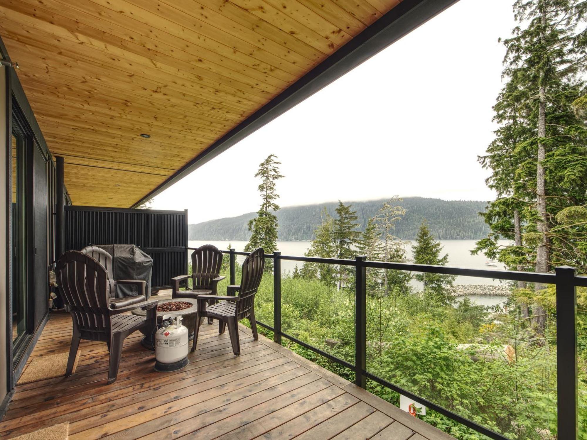 Handsome Dan'S Vacation Cottage Rentals Port Renfrew Exterior photo