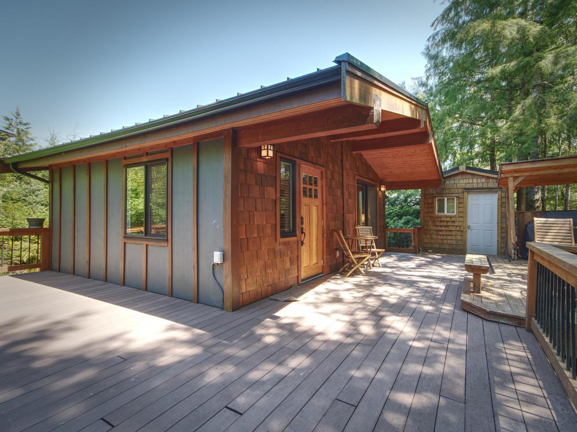 Handsome Dan'S Vacation Cottage Rentals Port Renfrew Exterior photo